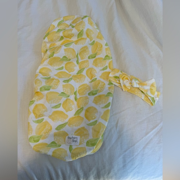 Other - Newborn Nest Bundle- bassinet sheet & bow